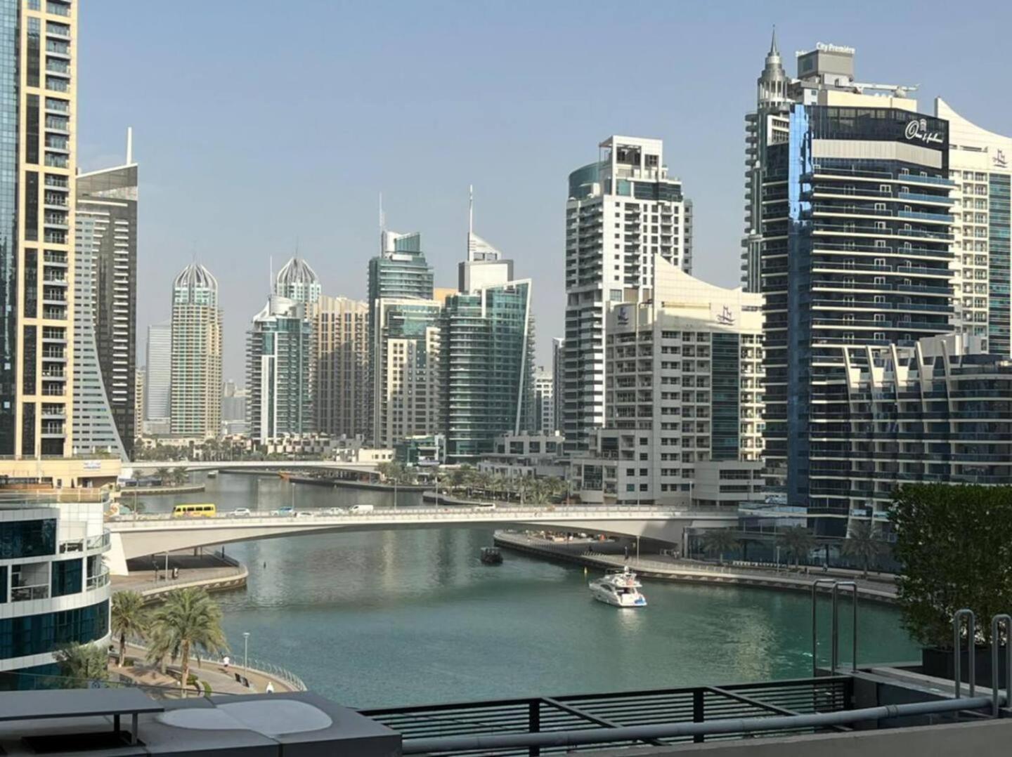 Luxurious 1 Bedroom Apartment In The Dubai Marina! Exterior foto