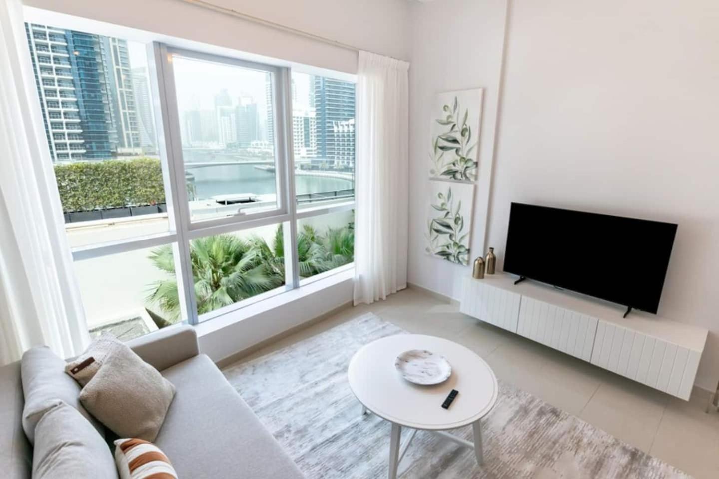Luxurious 1 Bedroom Apartment In The Dubai Marina! Exterior foto
